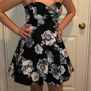 B. darlin dress